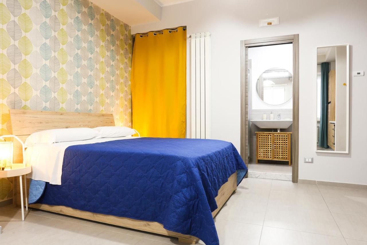 Ferienwohnung Le Stanze Di Mami Salerno Exterior foto